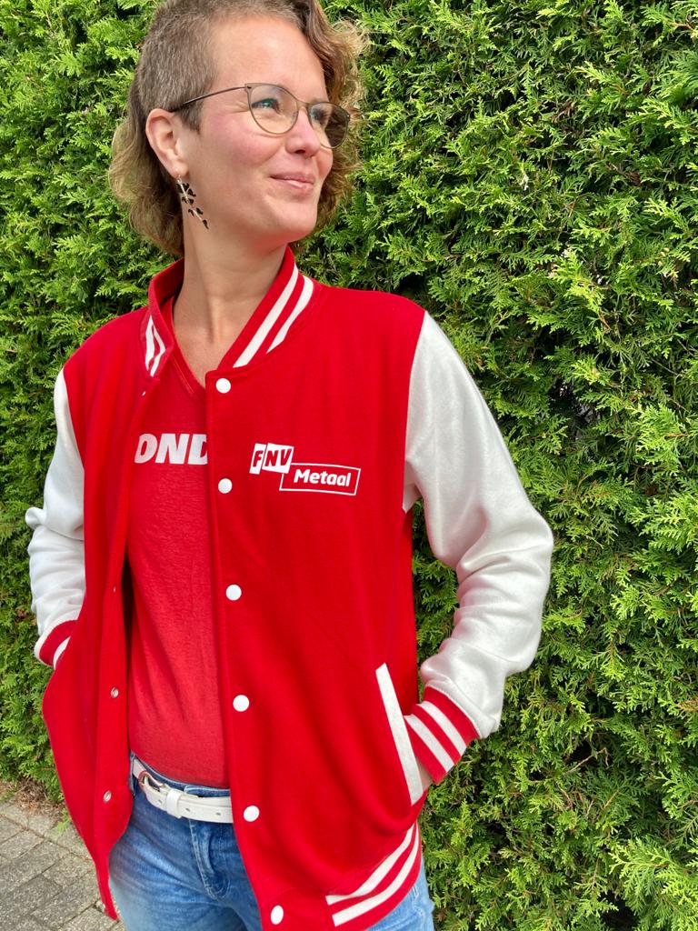 verlegen Geven Londen Baseball jacket rood/wit FNV Metaal – Nienhuis Sport
